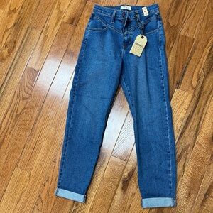 Vibrant Deep Blue Ankle Jeans NWT